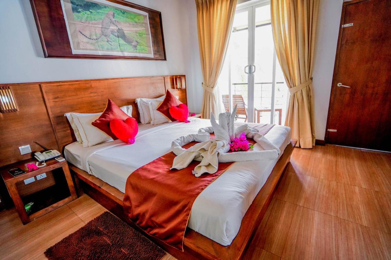 Hotel Tamarind Tree Тиссамахарама Экстерьер фото