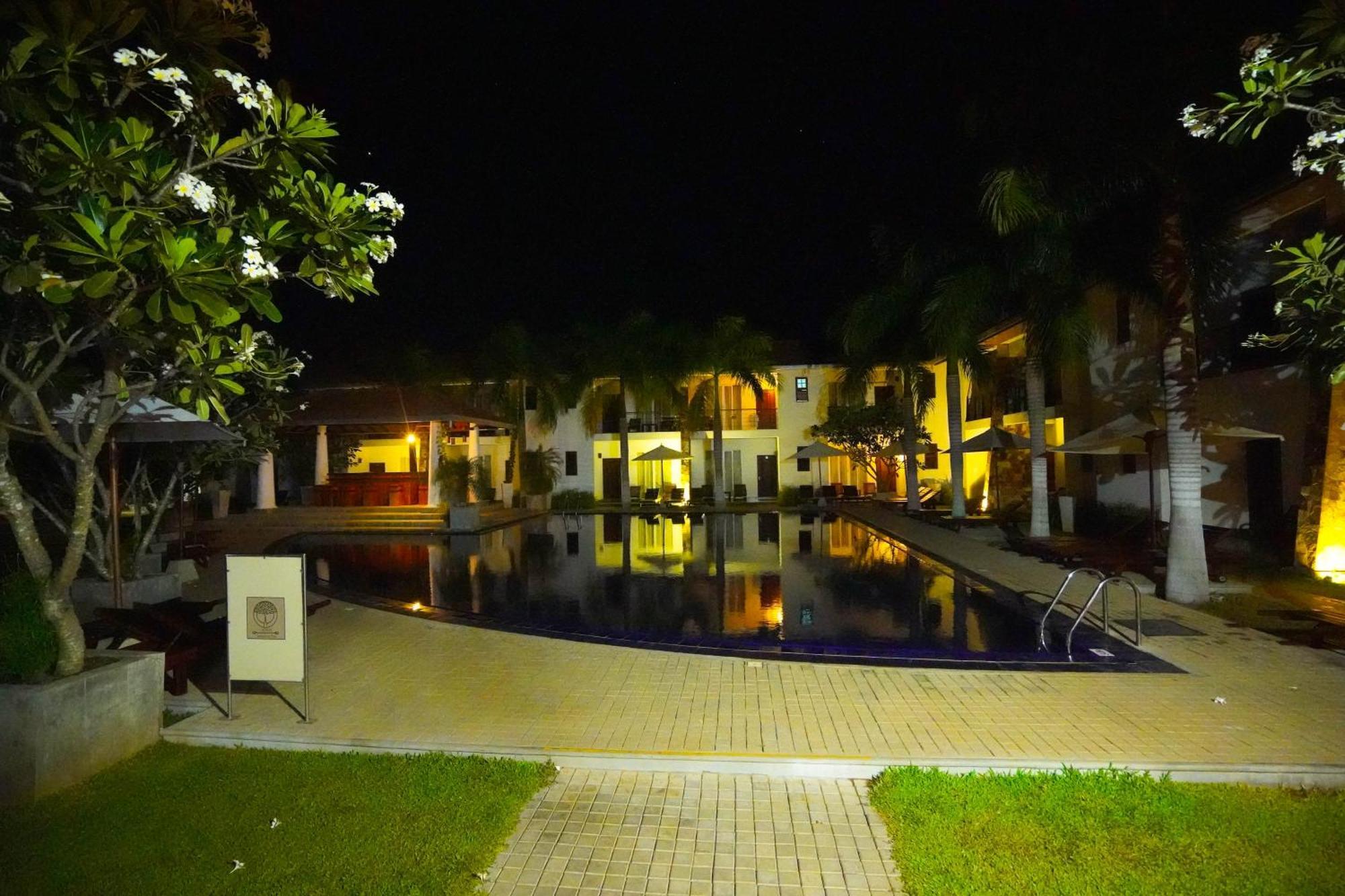 Hotel Tamarind Tree Тиссамахарама Экстерьер фото
