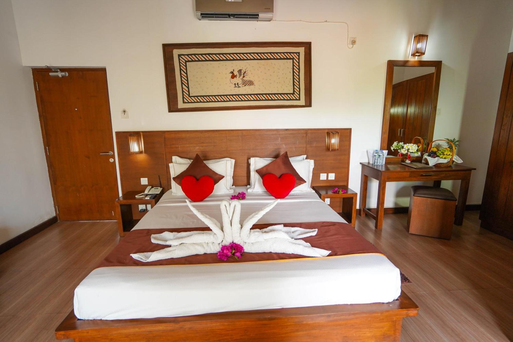 Hotel Tamarind Tree Тиссамахарама Экстерьер фото